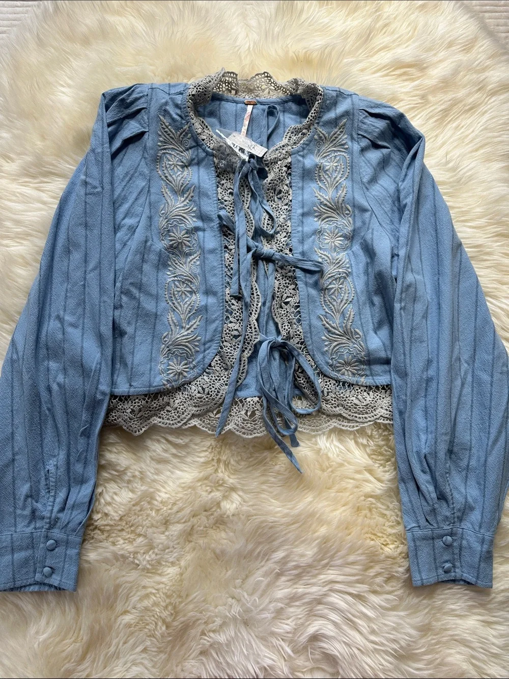 Free People Bali Jude Top Pale Blue Embroidered Lace Tie-Front Blouse - Picture 1 of 10